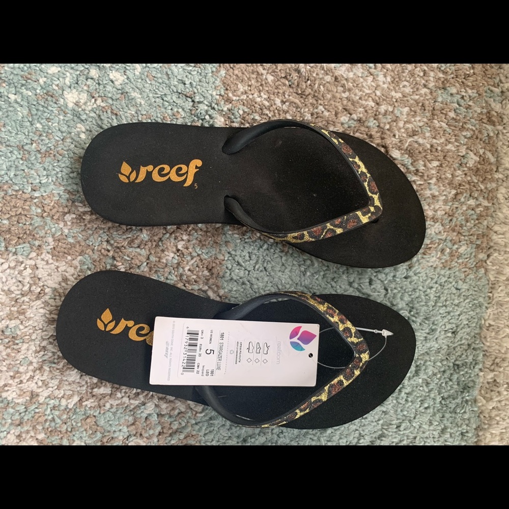 Reef flip flops size 5